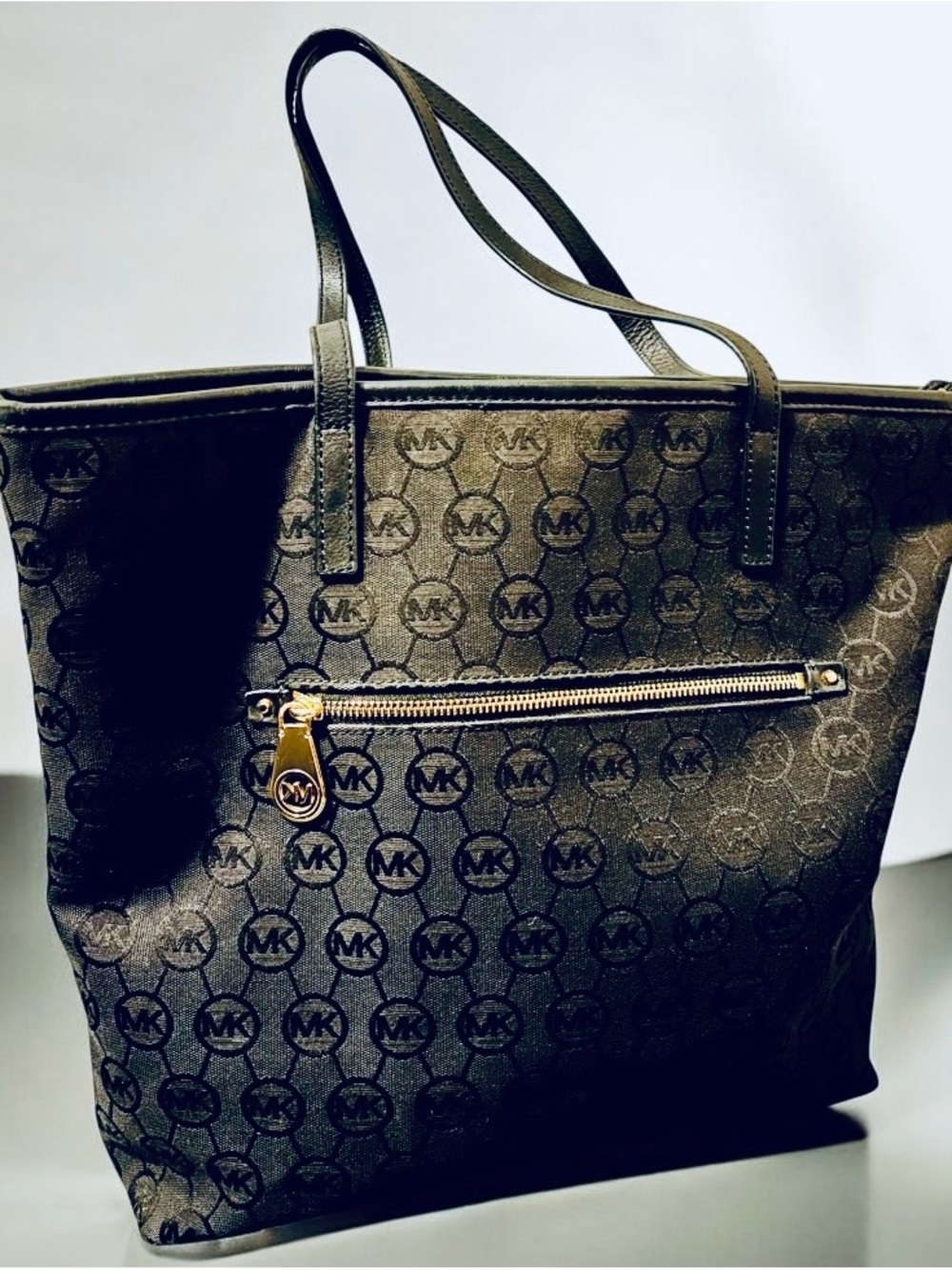 Michael Kors Kempton Monogram Front-Zip Tote Bag